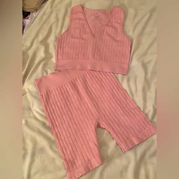 OS Baby Pink “fit in” 2 piece set - Picture 1 of 3